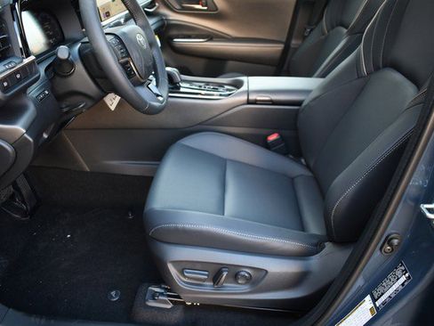 New 2026 Toyota Crown Nightshade image 7