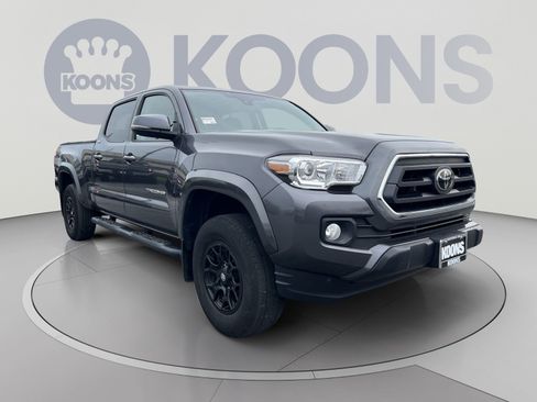 Used 2022 Toyota Tacoma SR5 w/ Technology Package AWD/4WD image 7