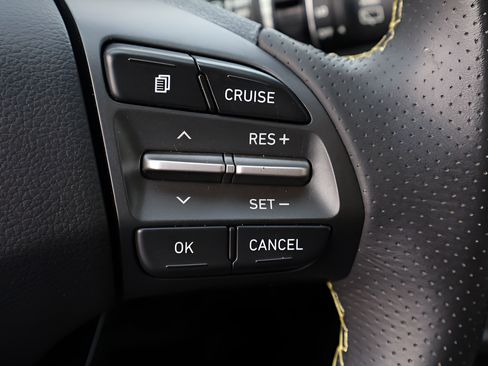 Used 2020 Hyundai Kona Limited FWD image 22