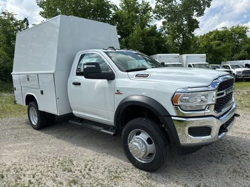 New 2024 RAM 4500 Tradesman image 3