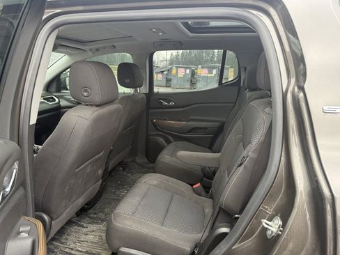 Used 2020 GMC Acadia SLE w/ Driver Convenience Package image 11