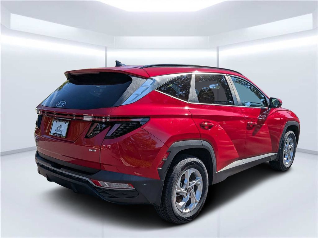 Certified 2023 Hyundai Tucson SEL AWD/4WD image 3