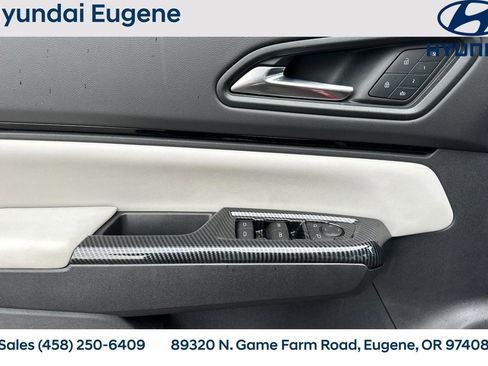 Used 2025 Honda Prologue Touring image 12