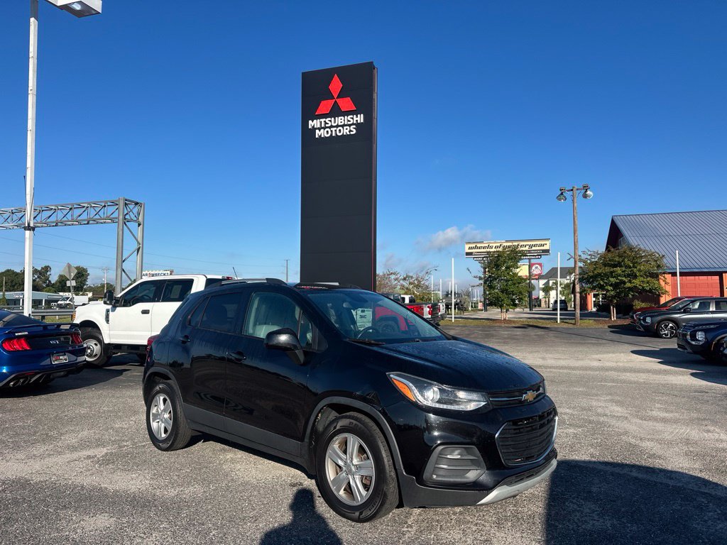 Used 2021 Chevrolet Trax LT FWD image 8