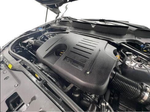 Used 2023 Land Rover Discovery HSE R-Dynamic image 23