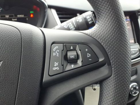 Certified 2022 Chevrolet Trax LS w/ Tint and Cruise Package image 21