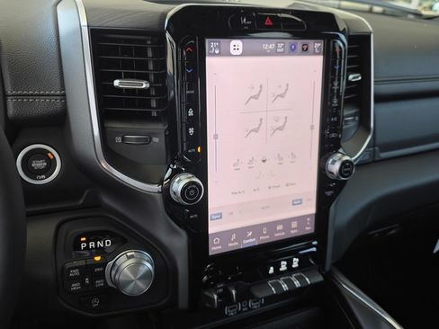 New 2026 RAM 1500 Laramie AWD/4WD image 18