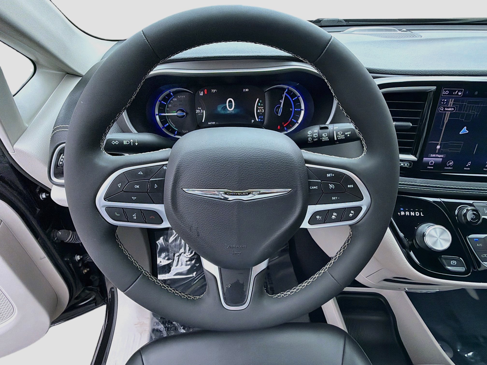 Used 2024 Chrysler Pacifica Limited FWD image 38