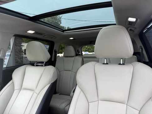 Used 2019 Subaru Ascent Limited image 11