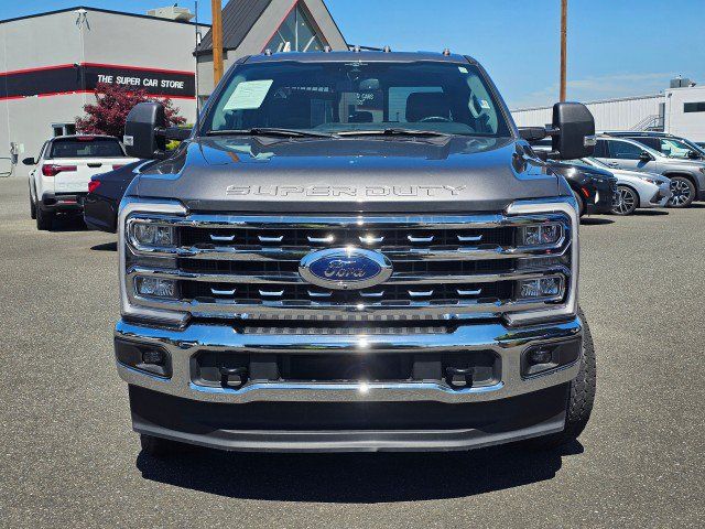 Used 2023 Ford F350 Lariat w/ FX4 Off-Road Package AWD/4WD image 8
