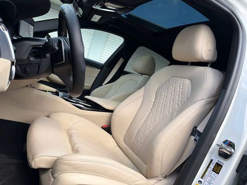 Used 2021 BMW 530i xDrive w/ M Sport Package image 15