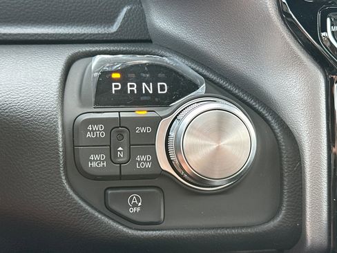 New 2026 RAM 1500 Laramie AWD/4WD image 20