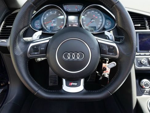 Used 2014 Audi R8 V8 w/ Convenience Package AWD/4WD image 22