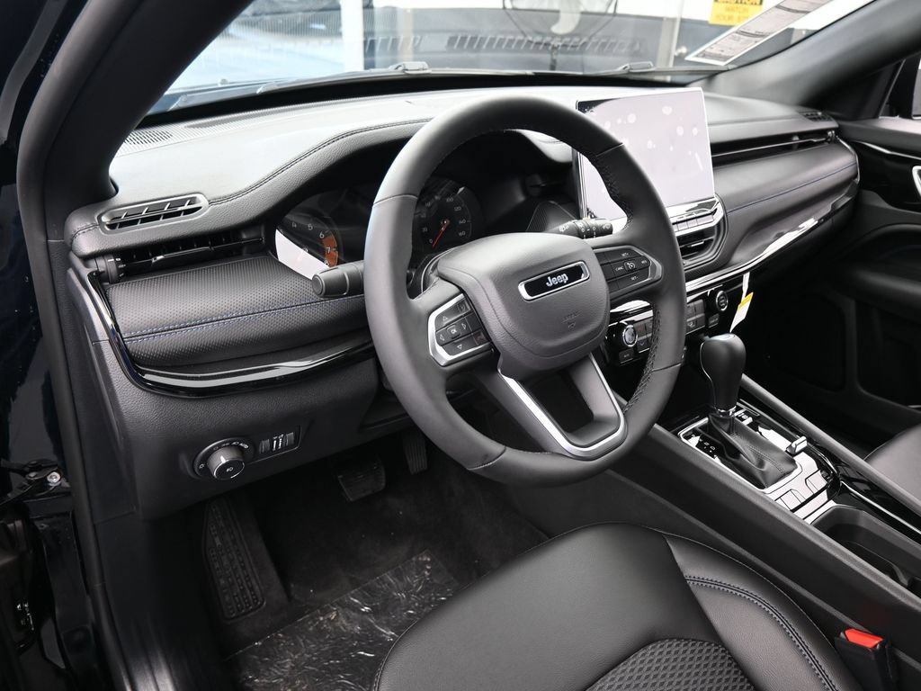 New 2026 Jeep Compass Latitude AWD/4WD image 10