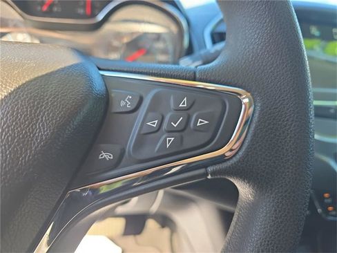 Used 2018 Chevrolet Cruze LT w/ Convenience Package image 21