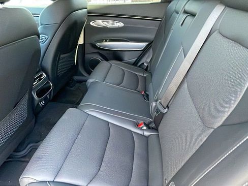 New 2025 Genesis GV70 2.5T w/ Select Package image 17