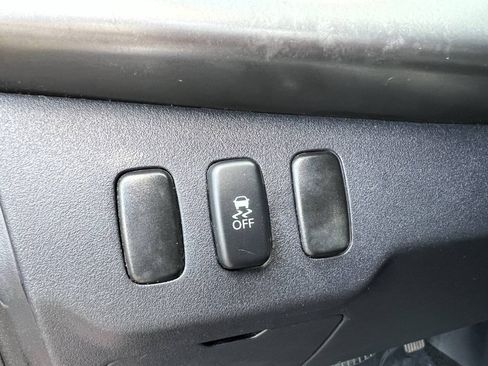 Used 2013 Mitsubishi Lancer ES FWD image 23