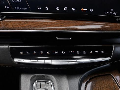 Used 2023 Cadillac Escalade ESV Sport Platinum AWD/4WD image 22