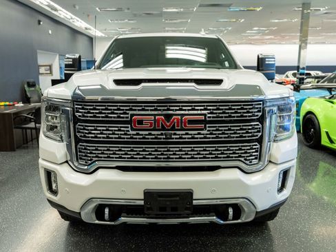 Used 2020 GMC Sierra 2500 Denali w/ Denali Ultimate Package image 3