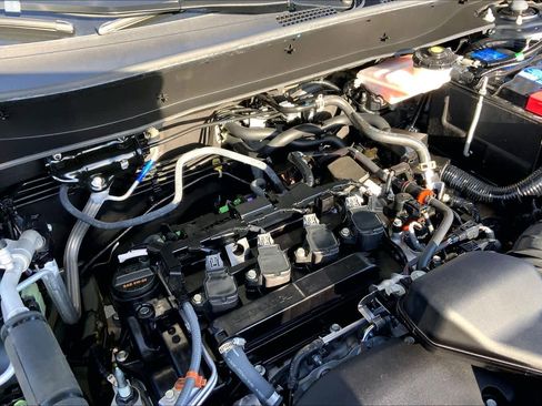 Used 2025 Honda CR-V LX image 32