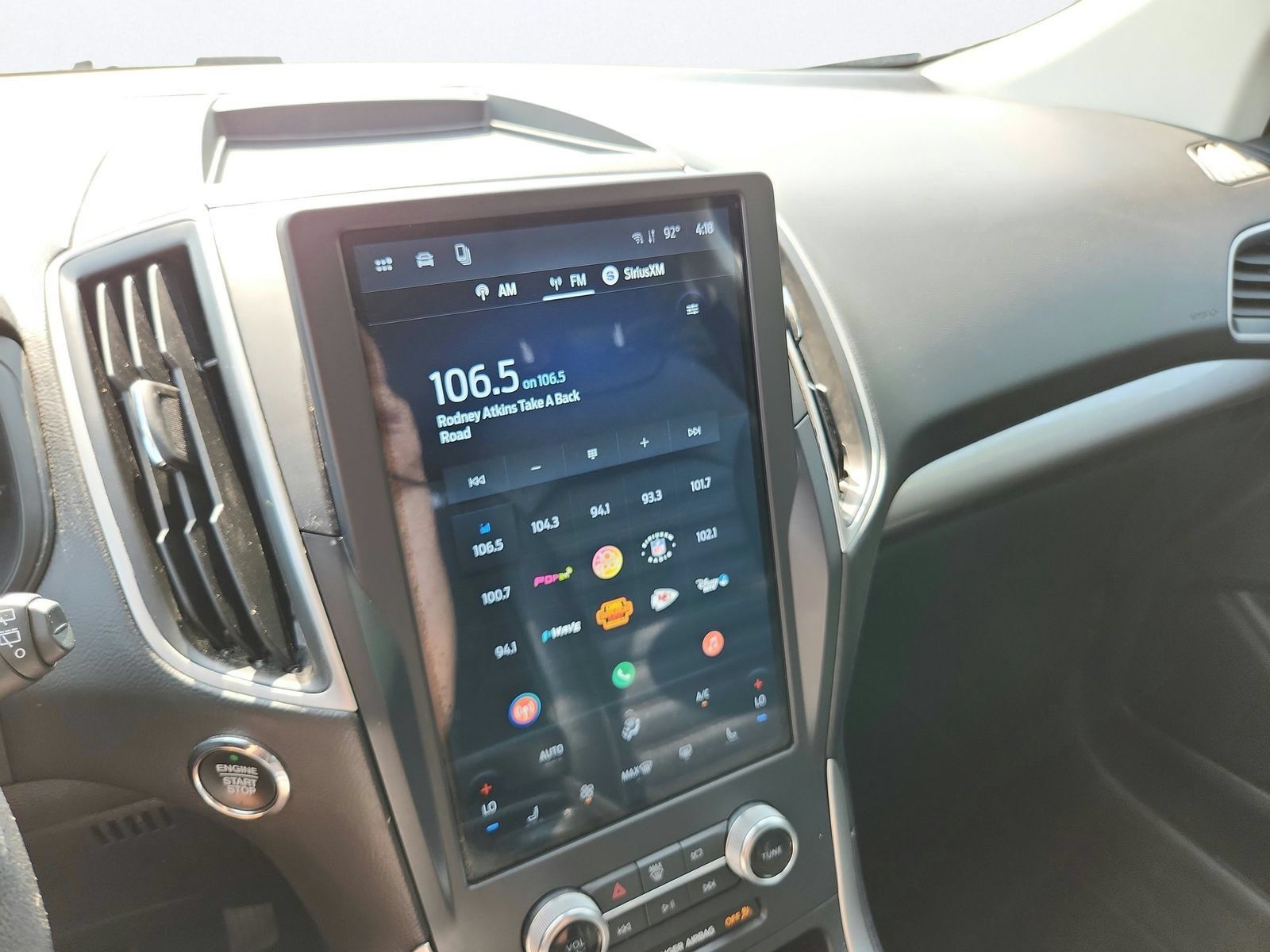 Used 2024 Ford Edge SEL w/ Convenience Package AWD/4WD image 17
