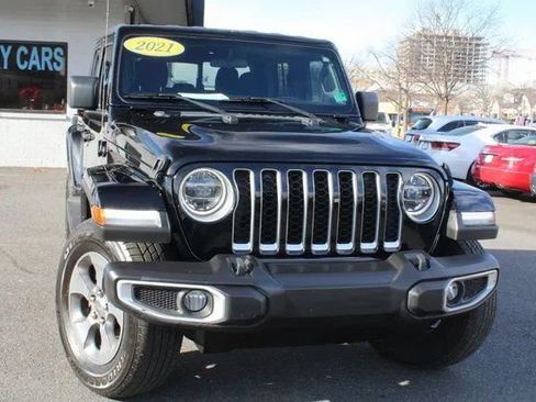 Used 2021 Jeep Gladiator Overland w/ LED Lighting Group image 3