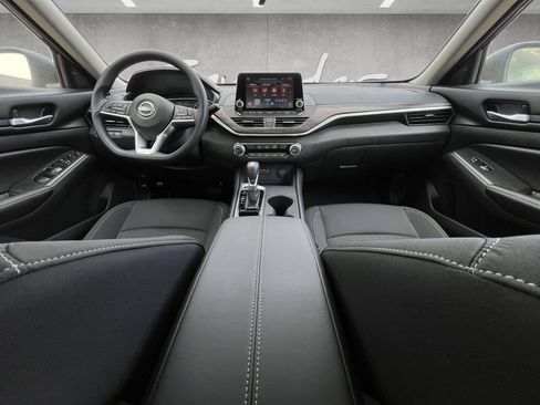 New 2025 Nissan Altima 2.5 SV image 20