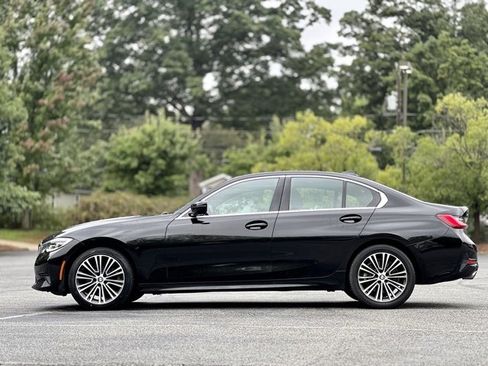 Used 2020 BMW 330i xDrive Sedan w/ Convenience Package image 11