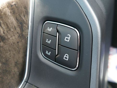 New 2026 Ford F250 Lariat w/ Black Appearance Package image 20