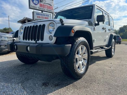 Used 2015 Jeep Wrangler Unlimited Sport w/ Quick Order Package 24S image 9