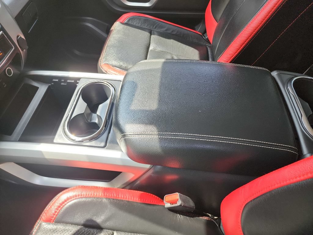 Used 2017 Nissan Titan PRO-4X AWD/4WD image 33