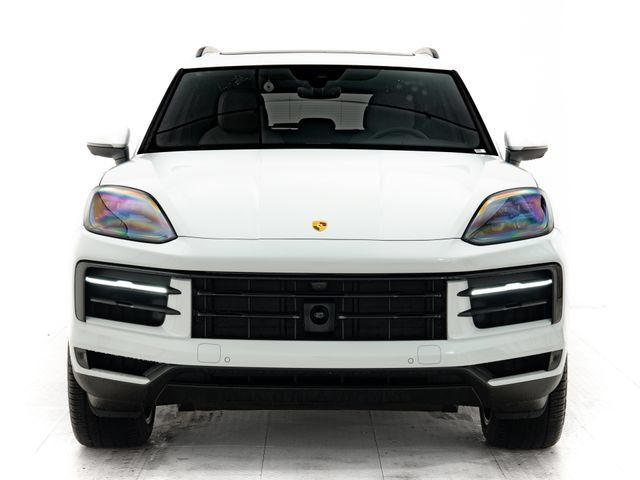 Certified 2026 Porsche Cayenne AWD/4WD image 30