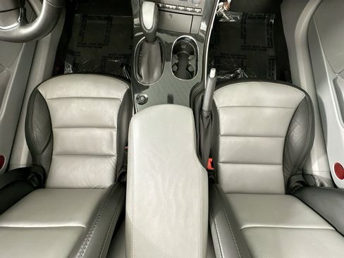 Used 2013 Chevrolet Corvette Convertible image 22