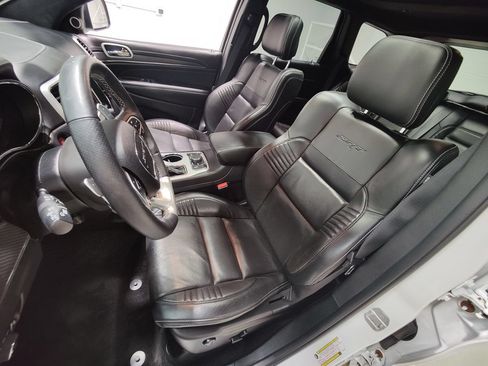Used 2018 Jeep Grand Cherokee SRT AWD/4WD image 27