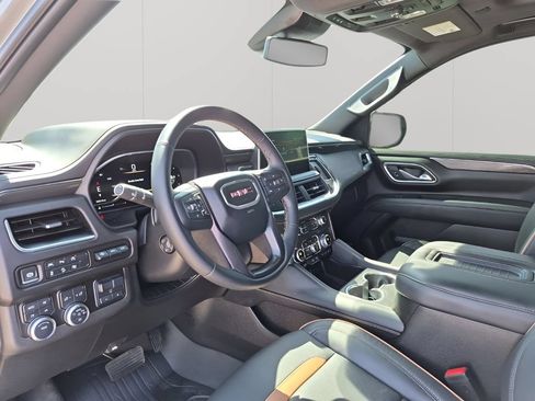 Used 2024 GMC Yukon AT4 w/ Technology Package AWD/4WD image 38