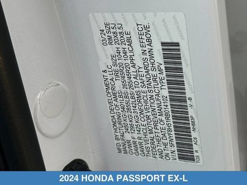 Certified 2024 Honda Passport EX-L image 33