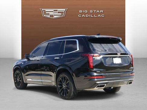 Used 2021 Cadillac XT6 Premium Luxury w/ Platinum Package image 3