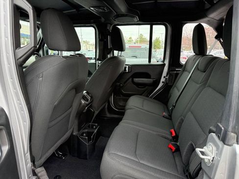 Used 2021 Jeep Wrangler Unlimited Sport image 10