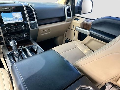 Used 2017 Ford F150 Lariat w/ Equipment Group 502A Luxury image 21