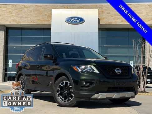 Used 2019 Nissan Pathfinder SL image 1