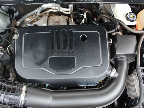 Used 2023 GMC Acadia SLT image 43