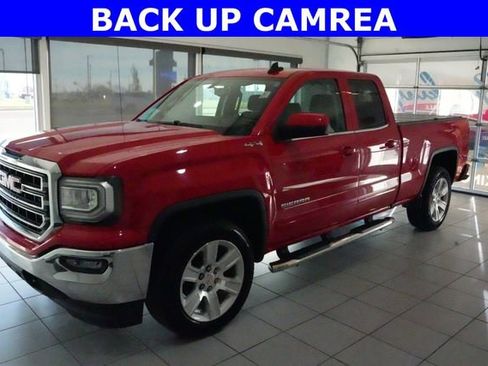 Used 2017 GMC Sierra 1500 SLE w/ SLE Value Package image 4