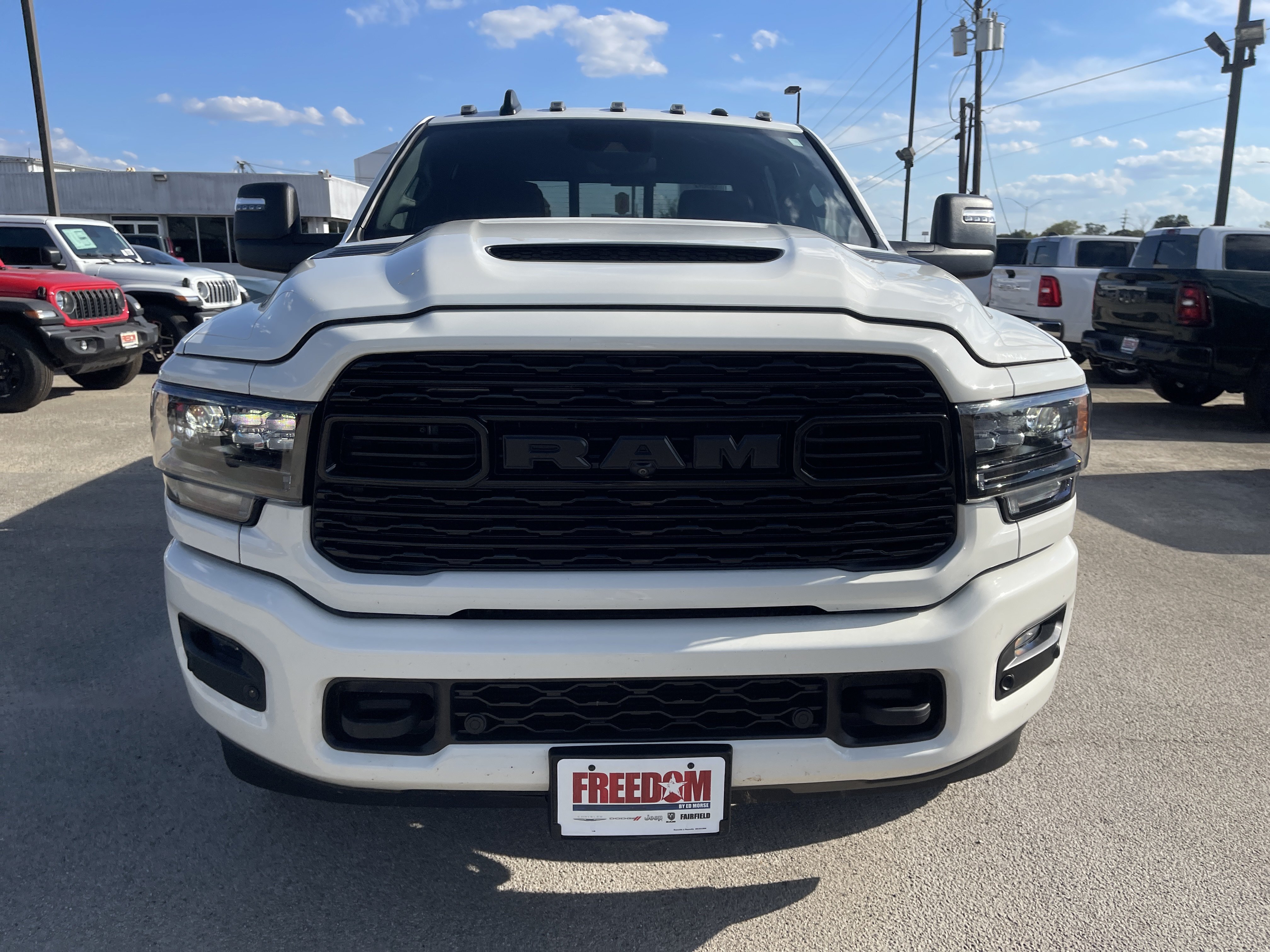 Used 2024 RAM 2500 Limited AWD/4WD image 9