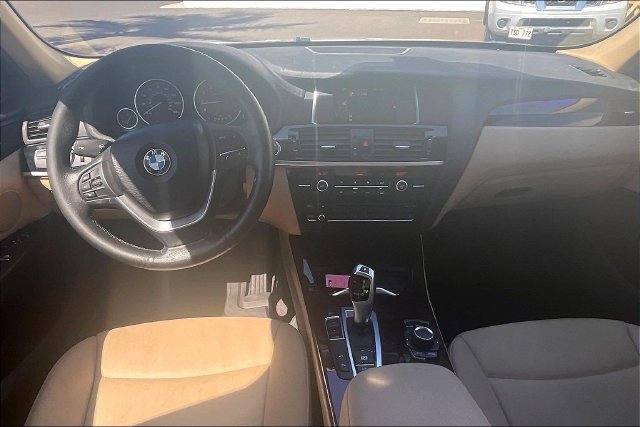 Used 2017 BMW X3 sDrive28i RWD image 15