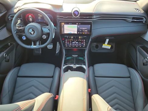 New 2026 Maserati Grecale Modena image 15