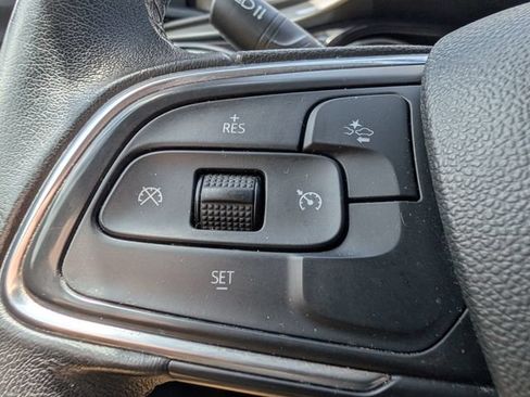 Used 2021 Buick Encore GX Select AWD/4WD image 22