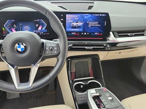 Used 2025 BMW X1 xDrive28i image 23