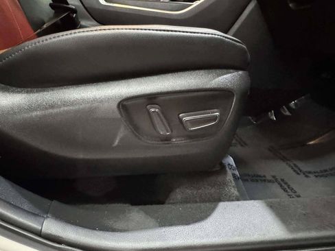 Used 2023 Toyota Highlander XSE AWD/4WD image 54