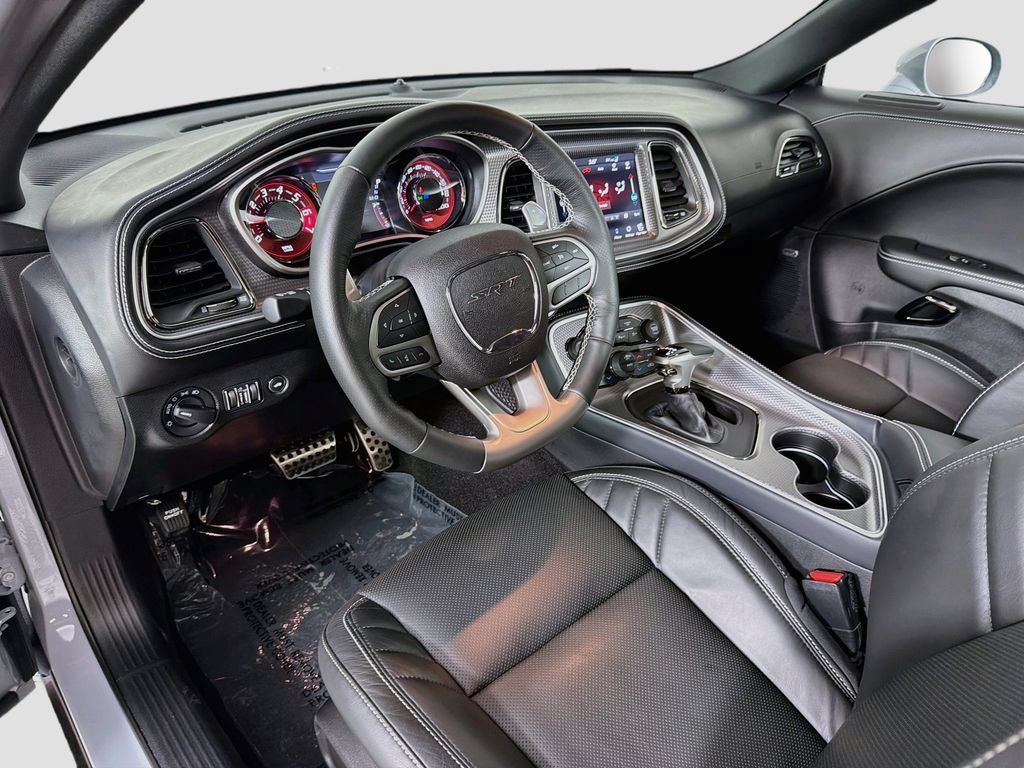 Used 2021 Dodge Challenger SRT Hellcat RWD image 9