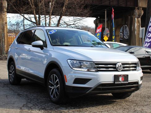 Used 2018 Volkswagen Tiguan SE image 10